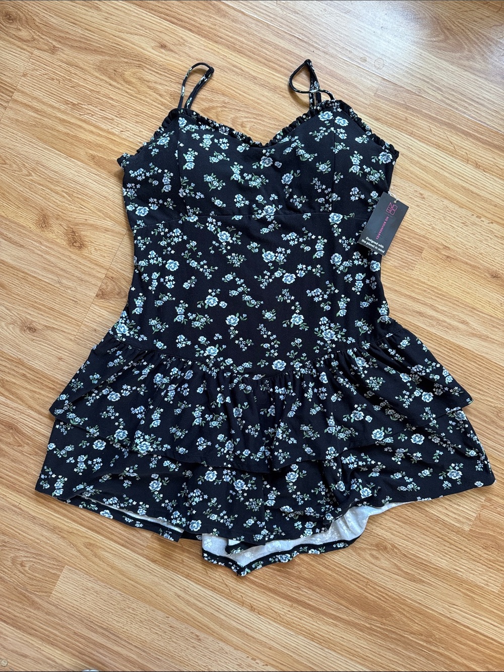 Floral Ruffle Sweetheart Dress ✨ size XL